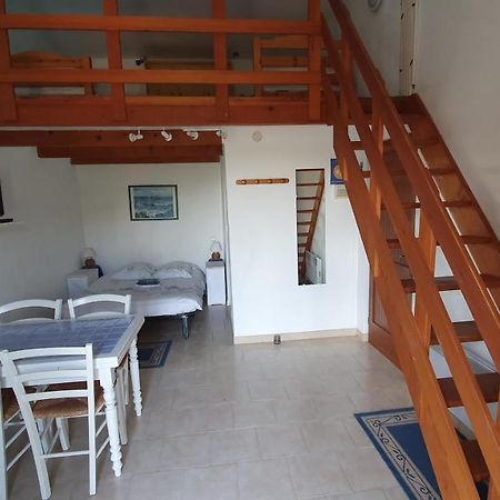 Studio-Mezzanine Dans Villa Cagnes-sur-Mer Exterior photo