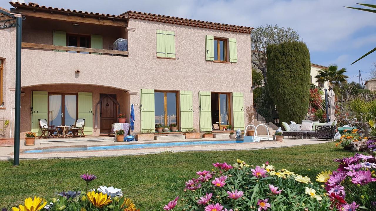 Studio-Mezzanine Dans Villa Cagnes-sur-Mer Exterior photo